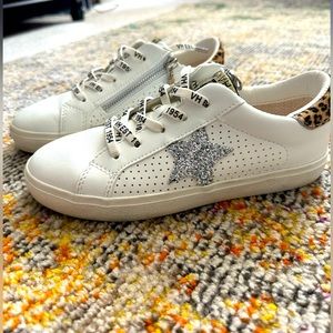 VINTAGE HAVANA SNEAKER SIZE 5 / WHITE LEOPARD